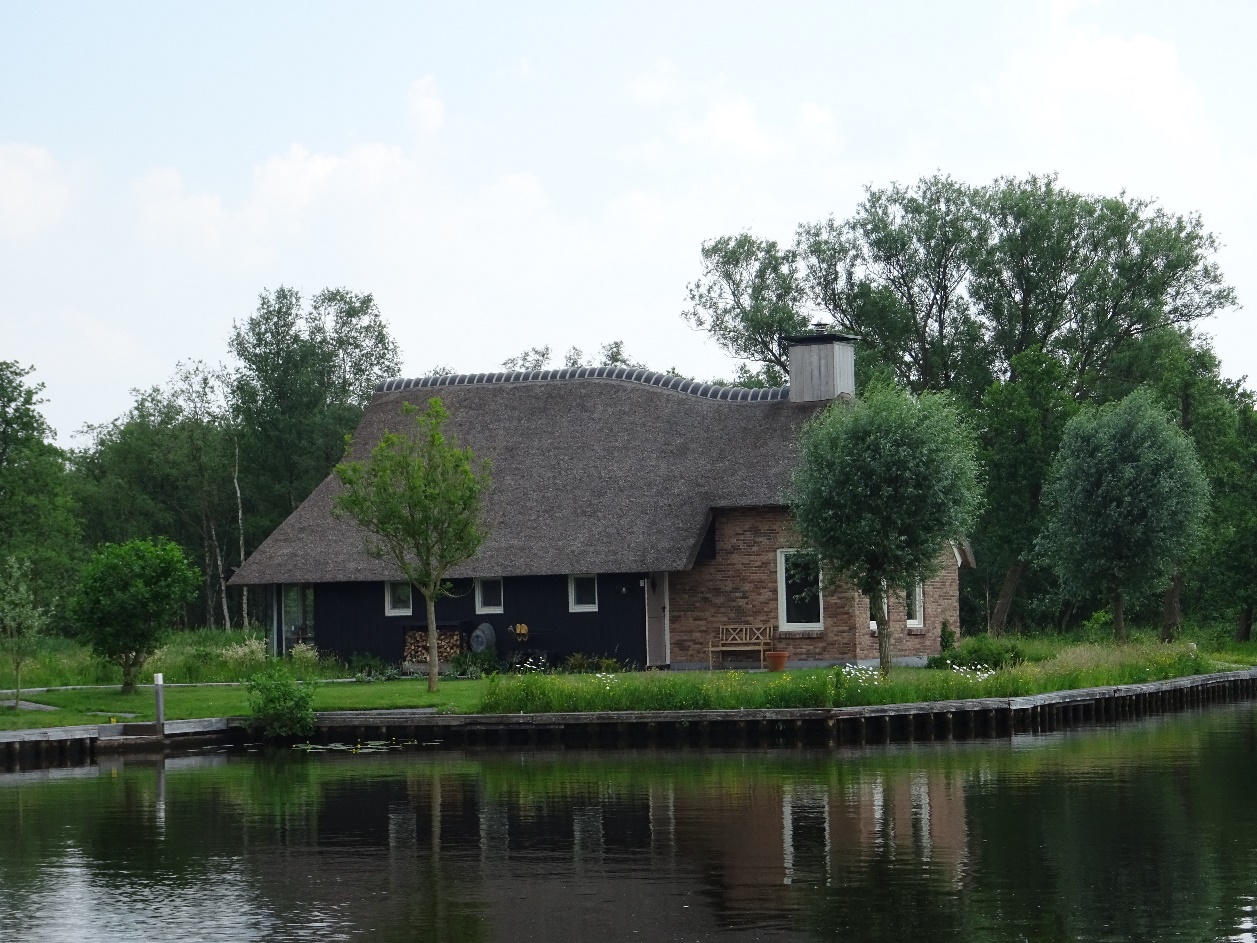 D:\jecke-hexe\Pictures\Solitaire\Friesland 2018\12 bis Ossenzijl\Kalenberger Gracht\DSC01021.JPG