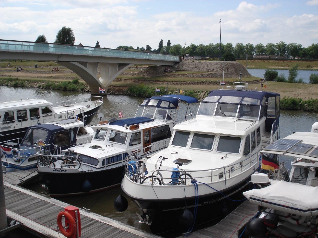 F:\Sommer Tour 2016\Fotos\11 bis Venlo Stadthafen\DSC05233.JPG