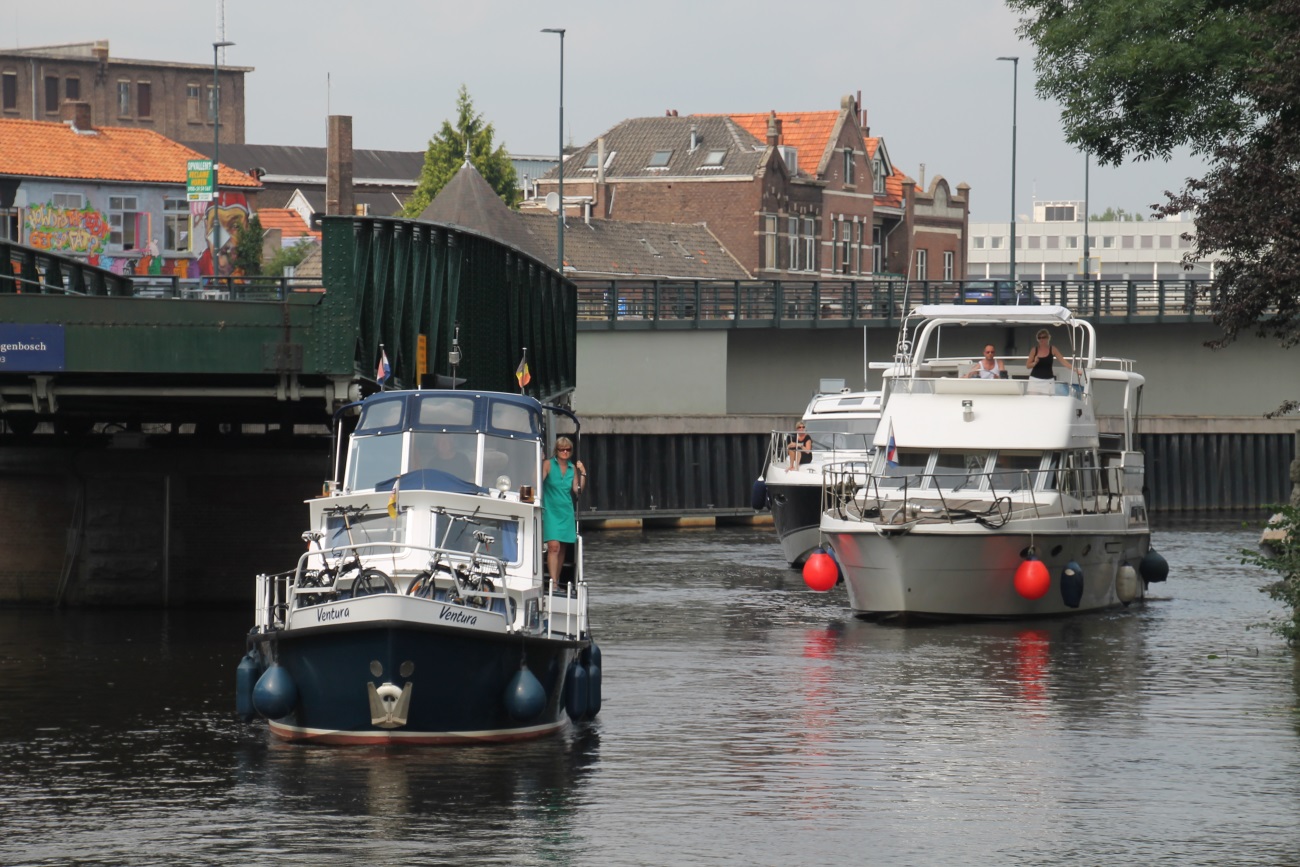 F:\Sommer Tour 2016\Fotos\8 bis Hertogenbosch\IMG_1981.JPG